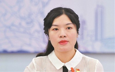 市人大代表、珠村實業有限公司三資交易辦專員潘映珊：建議將垃圾分類納入國民教育體系