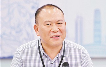 市人大代表、宏太智慧谷董事長江枚元：提升城市道路 建設管理水平