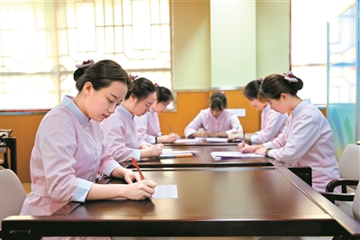 預計今年底廣州20萬名家政服務員將納入平臺誠信登記管理