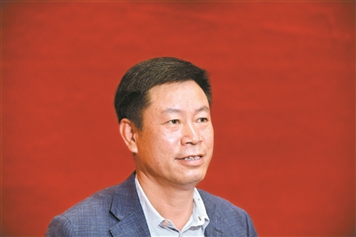 市人大代表、廣州好迪集團董事長黃家武：打造廣州化妝品時尚產業城