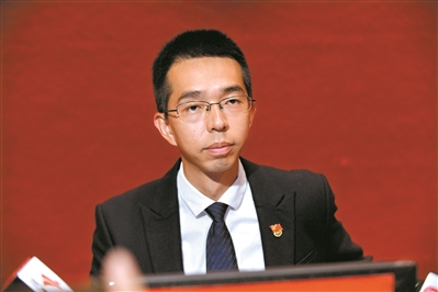 市人大代表、增城區水務局黨組成員、項目辦負責人何雪松：利用好“河湖長+河湖警長”組合拳