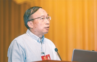 市政協委員、廣州大學生命科學學院副院長柯德森：打造“陸海空”交通物流樞紐網絡