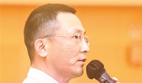 香港地區市政協委員、中國龍星行控股有限公司董事長鄭旭：多舉措刺激廣州汽車消費