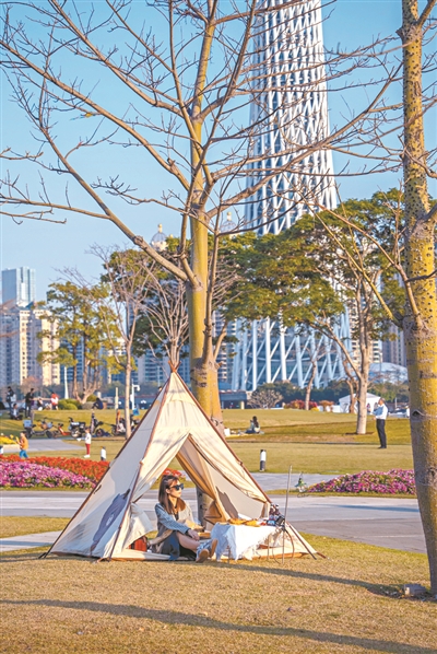廣州， 假日露營“熱”不斷升溫2.jpg