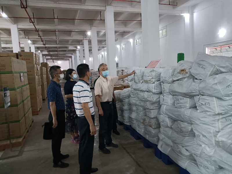 市發展改革委多措并舉保障救災物資供應備戰暴雨天氣.jpg