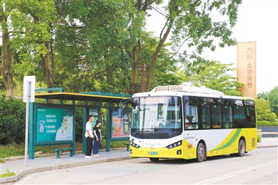 優化公交線路 方便居民出行1.jpg
