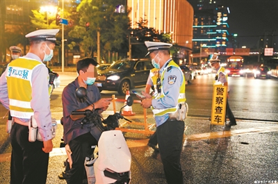 廣州交警集中整治電動自行車亂象。.jpg