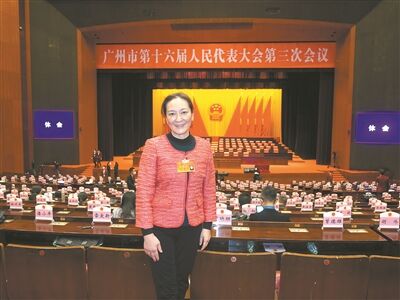 市人大代表潘小平：加快建設市緊急醫學救援指揮中心