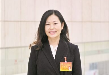 市人大代表梁麗珍：加快推進劃定電動自行車限行區域