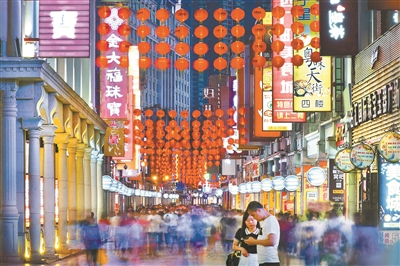 “十八甫”本是沿西濠涌西岸及大觀河兩岸分布的十八條商業街圩 興起于明代 商業傳統延續至今