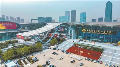 廣交會期間多個商場門店將結合離境退稅熱點推出“國際服務禮包”