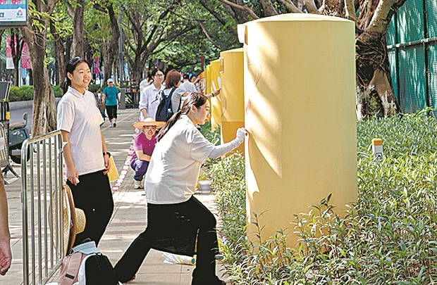 環繞天體近四十年的柱墩“退役”不“退場” 變身“城市萬花筒”