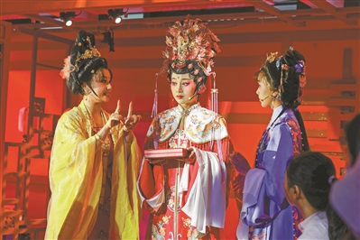 《公主駕到！》探索粵劇無(wú)限可能